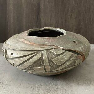 Steven Kaye Navajo Signed Hand Carved Hand Made Hanging Planter Southwestern